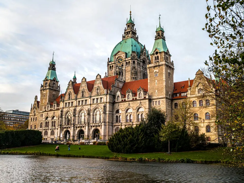 Hannover Neues Rathaus Hannover am Maschsee — Wahrzeichen der niedersächsischen Landeshauptstadt