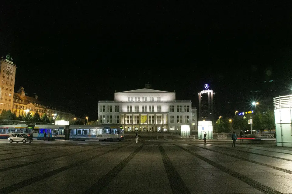 Leipzig Leipzig — sächsische Messestadt mit Gründerzeit-Quartieren in Connewitz und Plagwitz